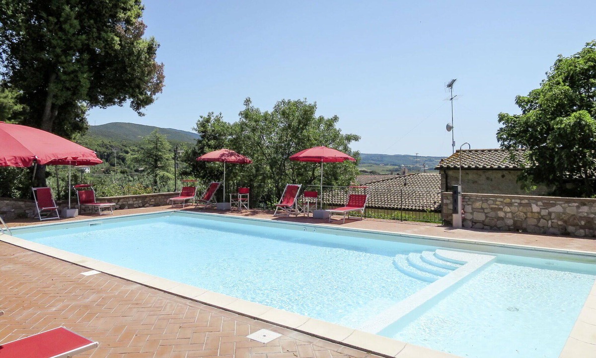 Santa Luce Apartment | Nice apartment for 4 people with WIFI, pool, TV, patio and pets allowed