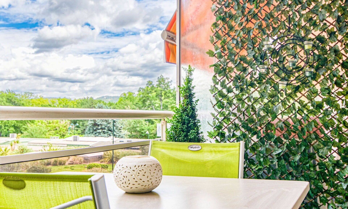 Est Apartment | Nice apartment for 2 people with A/C, TV and balcony