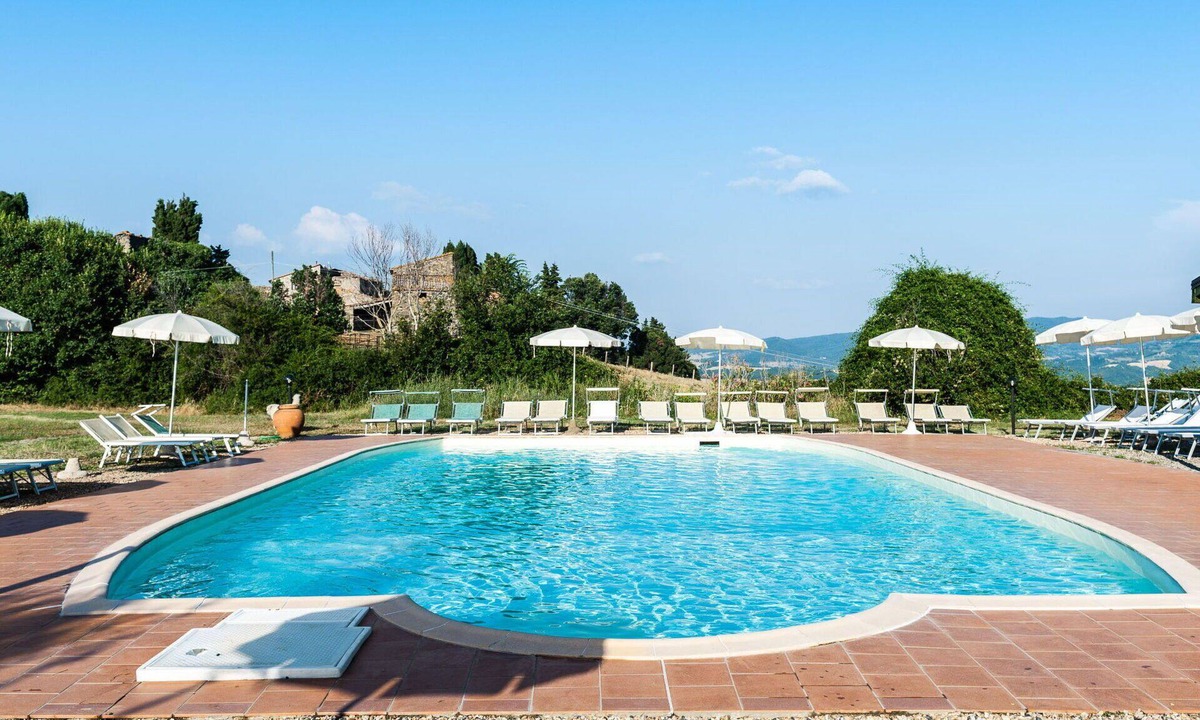 San Macario In Monte Villa | Nice apartment in villa for 4 guests with WIFI, pool, TV, patio and pets allowed