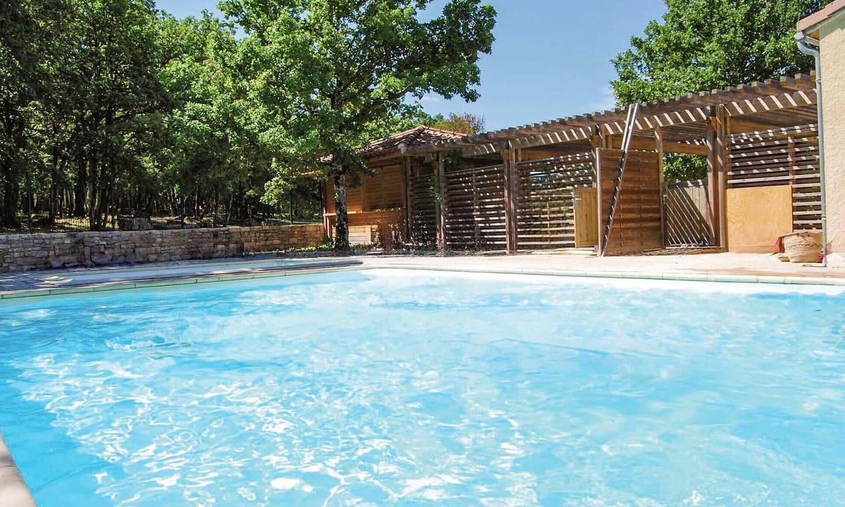 Gramat Apartment | Nice apartment in Gramat with swimming pool