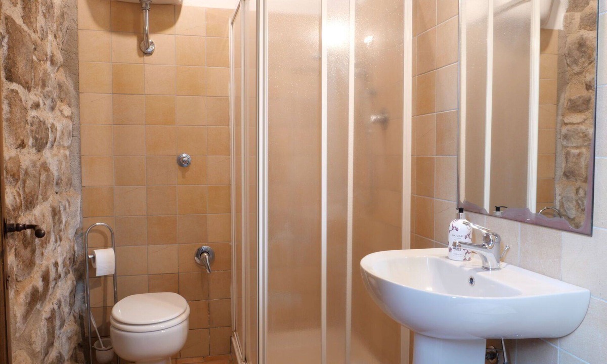 Roccastrada Villa | Nice apartment in villa for 3 people with WIFI, TV, patio and pets allowed