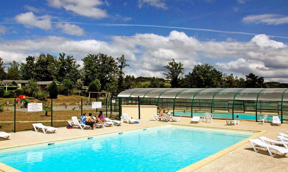 Beynat House | Nice apartment in villa for 6 people with pool, WIFI, TV, terrace and pets allowed
