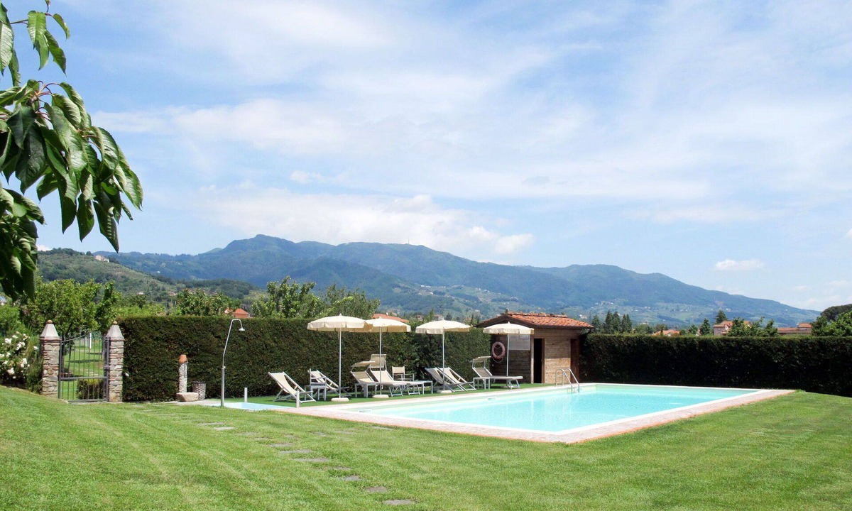 San Michele di Moriano Villa | Nice apartment in villa for 2 guests with WIFI, pool, A/C, TV and terrace