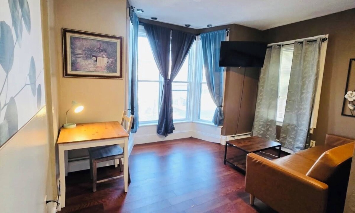 Providence Apartment | Nice apartment near Whole Foods Brown