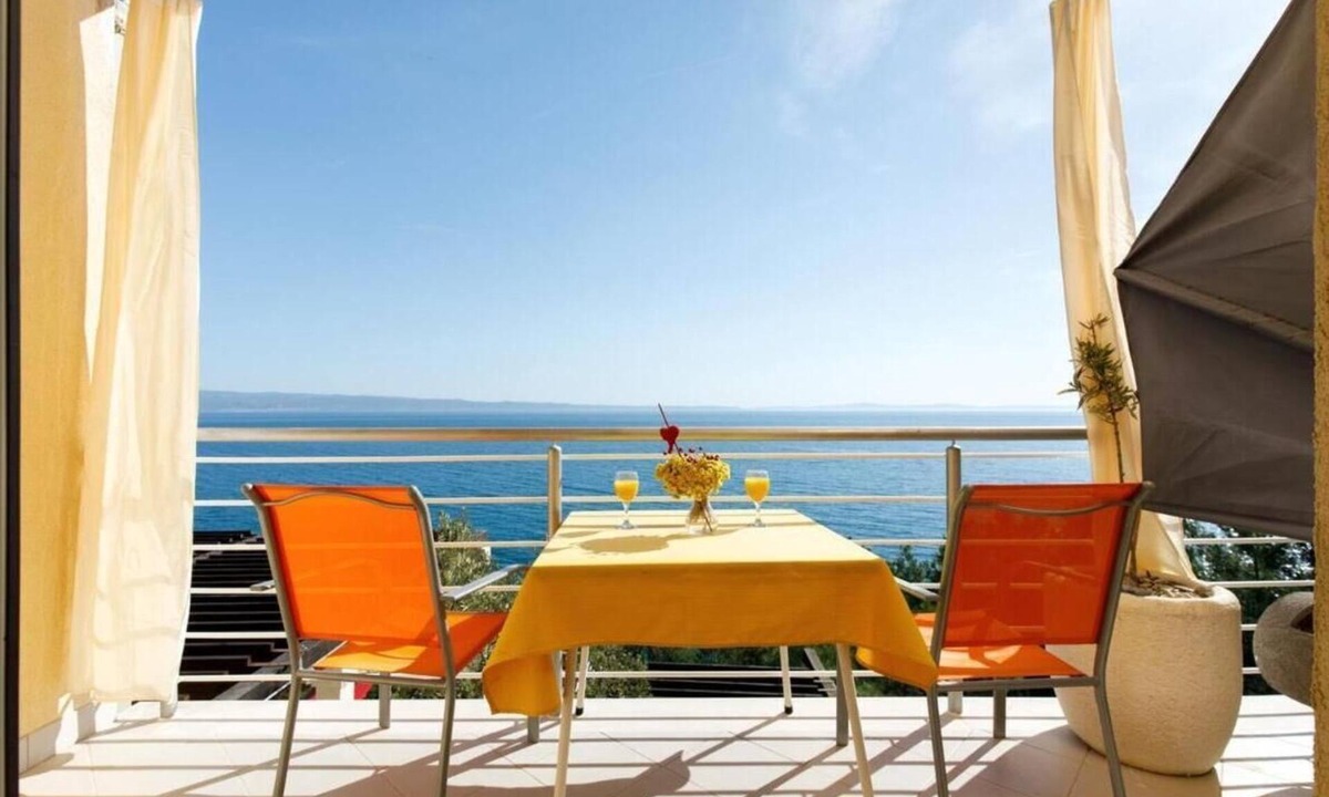 Stobrec Apartment | Nice apartment with a sea view