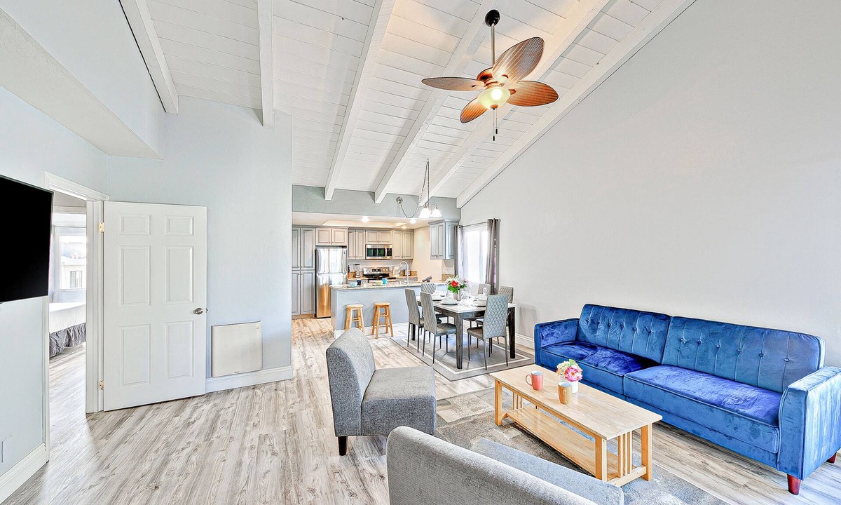 Balboa Peninsula Condo | Nice Balboa hidden gem with a private balcony & a view