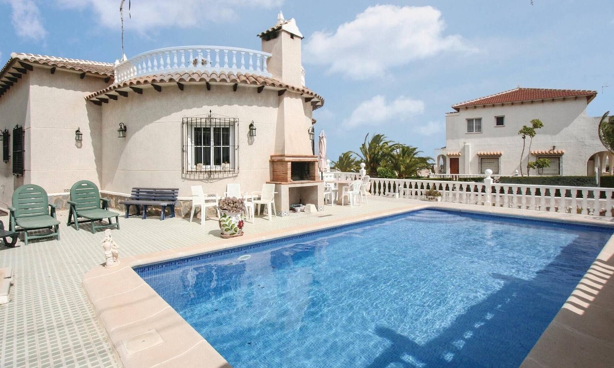 San Miguel de Salinas House | Nice home in San Miguel de Salinas