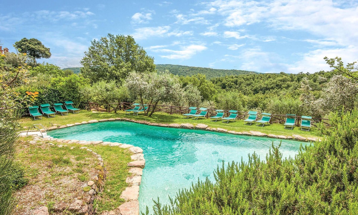 Sogna House | Nice home in Bucine AR with swimming pool