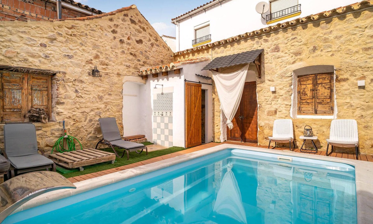 El Colmenar House | Nice home in El Colmenar