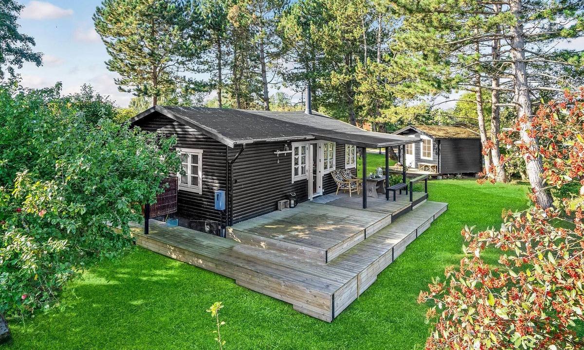 Store Kongsmark House | Nice home in Slagelse with kitchen