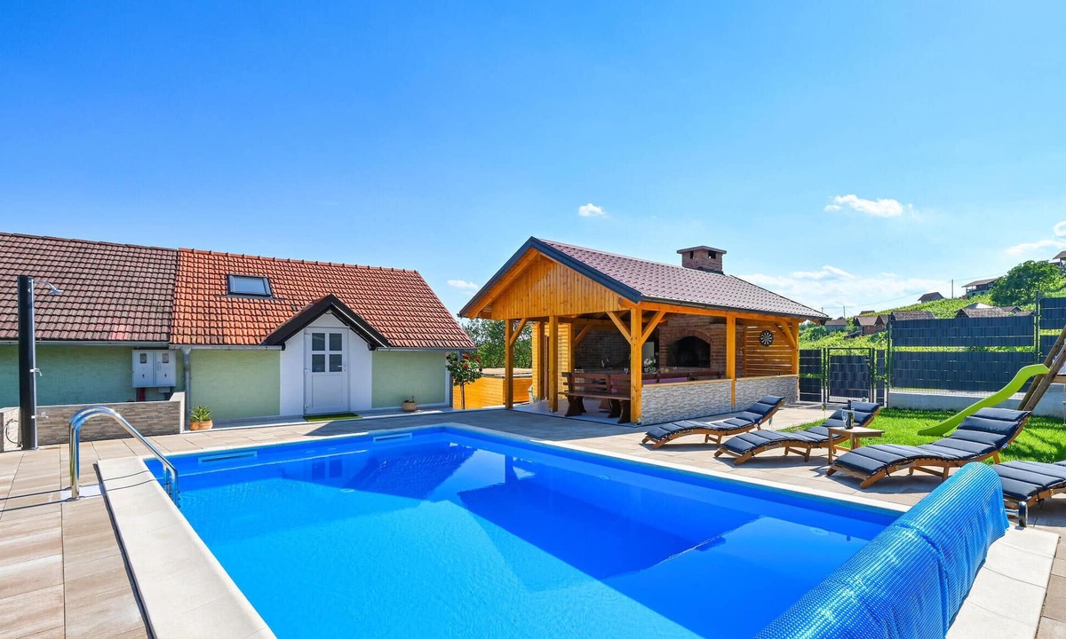 Pregrada House | Nice home in Vrhi Pregradski with sauna