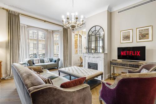 Gambetta Apartment | Nice Renting - AMOUR - Haussmann Luxury Sea Balcony Free Parking