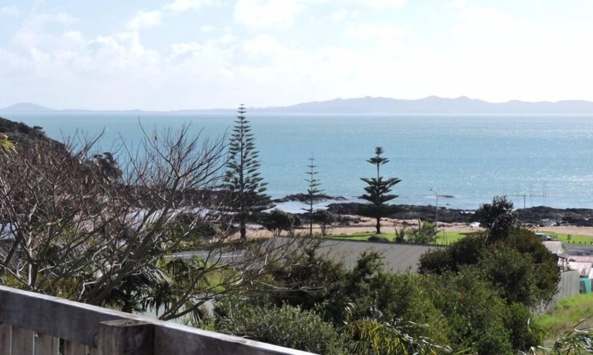 Cable Bay House | Nice, simple, easy going, comfortable beach house