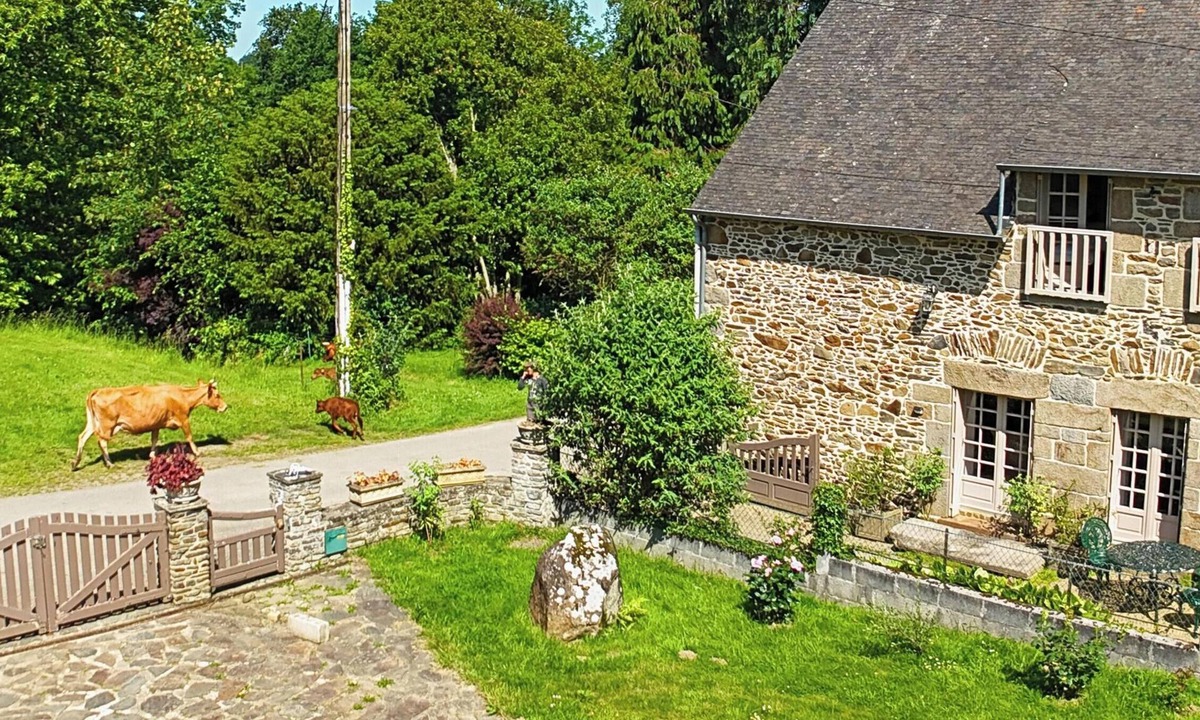Baguer-Morvan House | Nice stoned house with garden between Saint Malo & Mont Saint Michel
