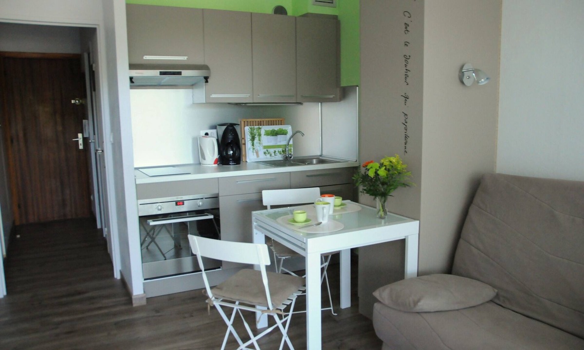 Plaine de la Brague Apartment | Nice studio. Beautiful location. Nearby sea. Private parking. Swim.Pool. Tennis