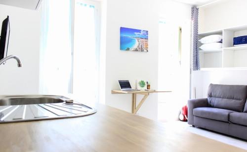 Jean-Medecin Apartment | NICE - Studio cosy hypercentre à 500m de la plage