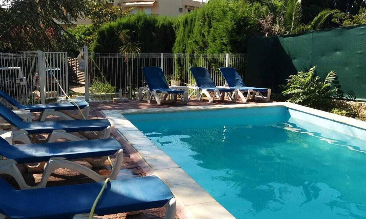 Fabron Apartment | Nice studio in residence with swimming pool 700m from the beach