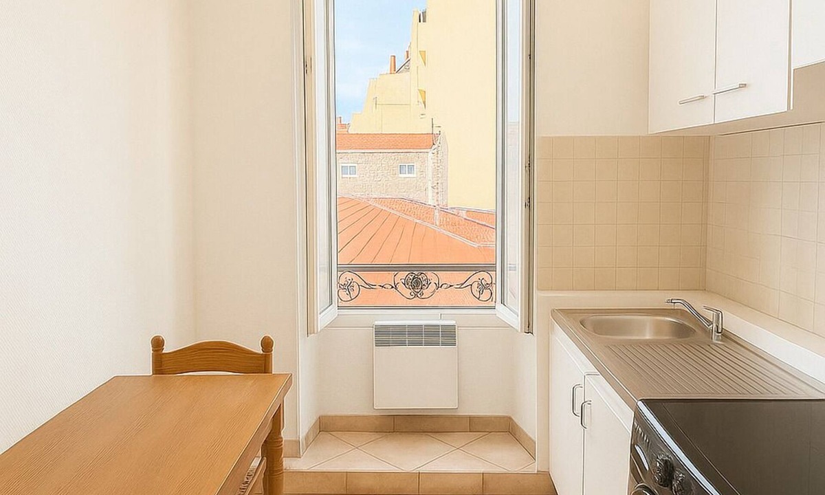 Centre Ville-Gare Apartment | Nice studio in the center of Nice