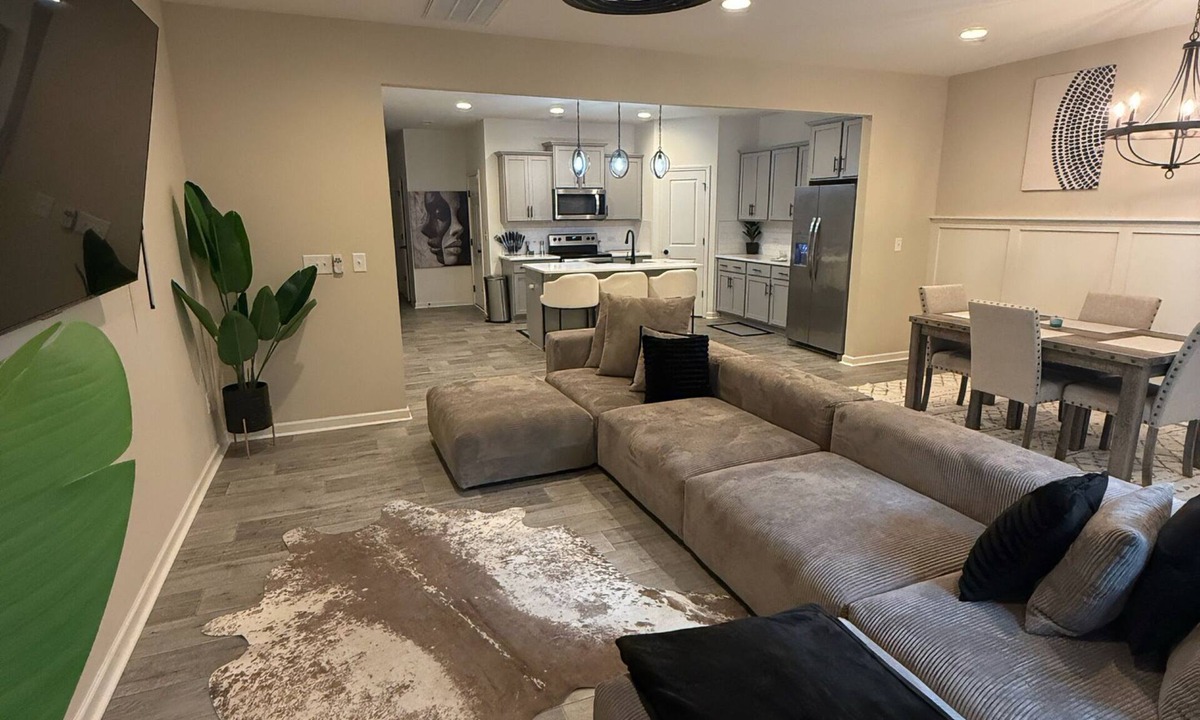 Harwood Lane House | Nice townhome very comfy in charming Charlotte