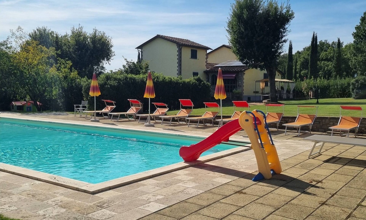 Santa Reparata Villa | Nice Tuscan villa Pool,AC WI.FI 14 guests 7bedrooms 7bath, Families/friends