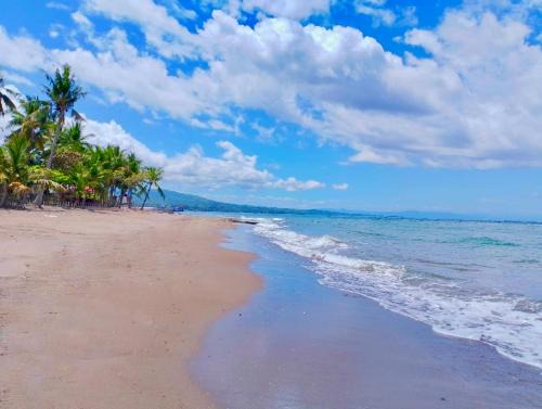 Dumaguete Resort | Nice Whitepebbles Beach Front