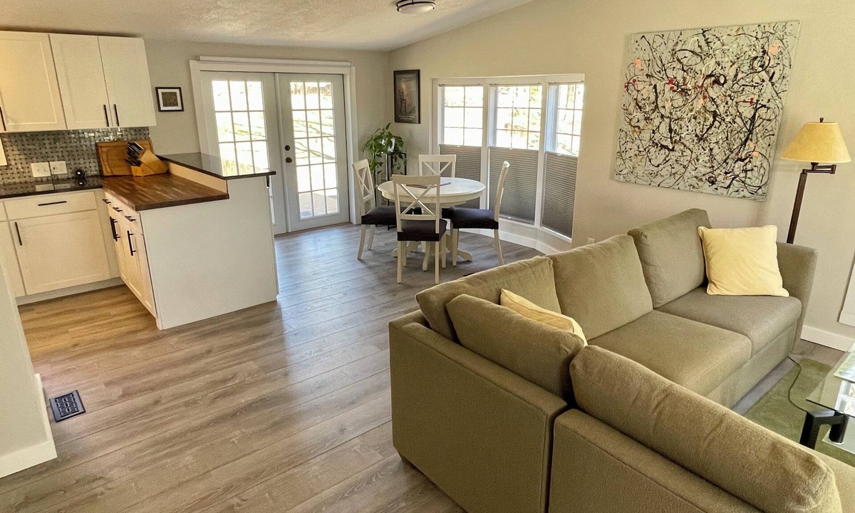 Charlevoix House | Nicely Appointed North Side Charlevoix Home