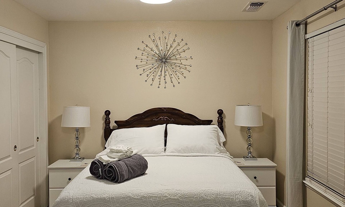 Turlock Apartment | Nicely setup studio with FAST Internet