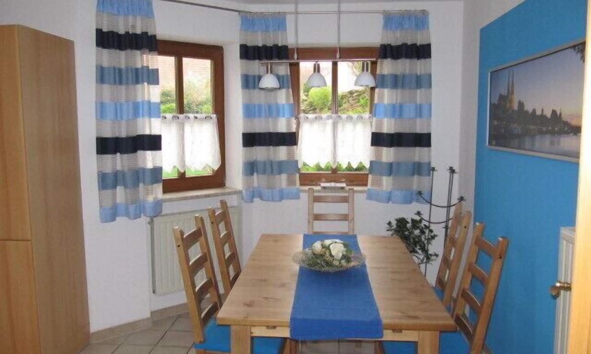 Sinzing Apartment | Nichtraucherwohnung (68qm) für 4 Personen mit Garten & Terrasse