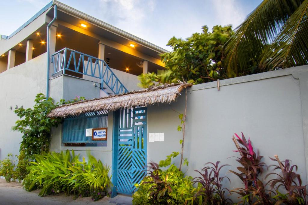 Dhangethi Bed & Breakfast | Night Star Dhangethi