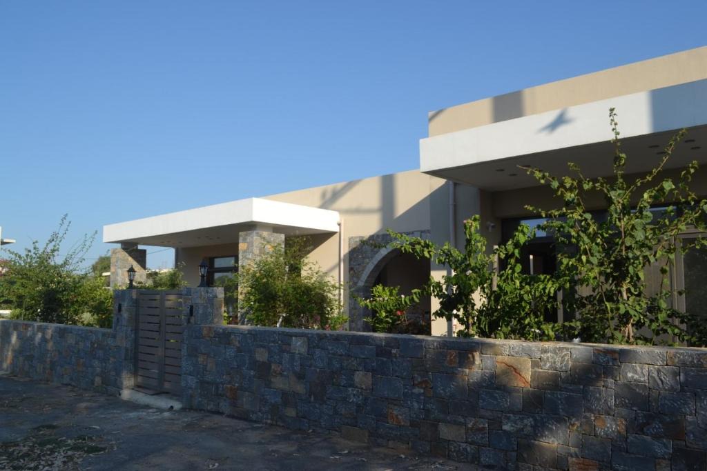 Gournai House | Nikolas Villa