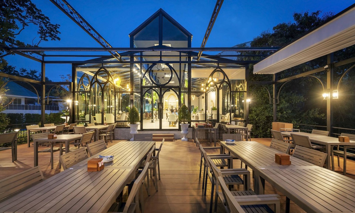 Ban Pong Hotel | Nine River Hotel