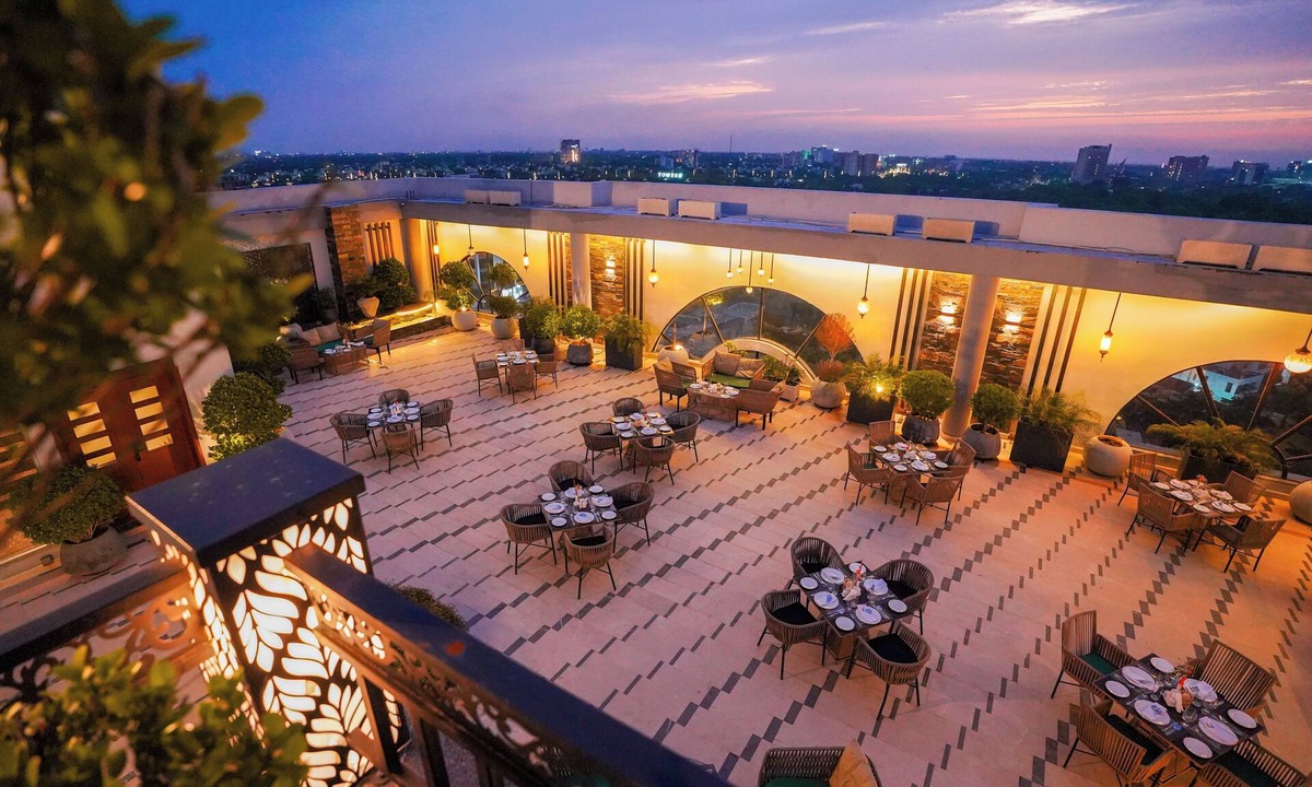 Lahore Hotel | Nine Tree Luxury Hotel & Suites