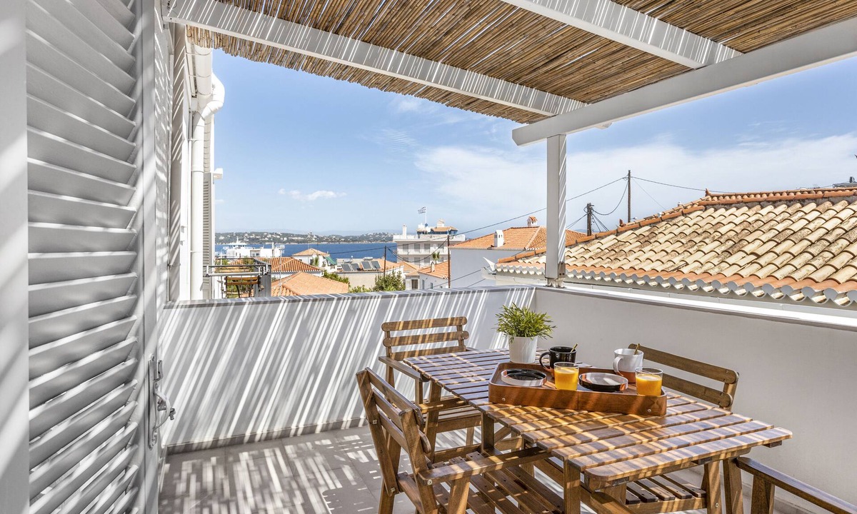 Spetses House | Niriides Guesthouse