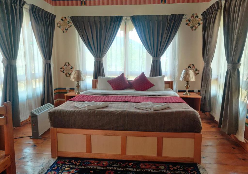 Paro Hotel | Nirvana Lodge