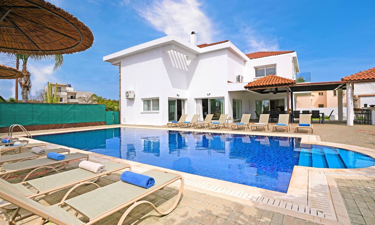Ayia Napa Villa | Nissi Diamond Mansion