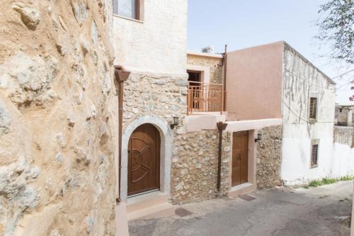 Rouvas Apartment | Nivritos Traditional Homes
