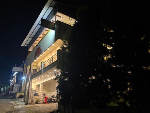Yercaud Hotel | NJK Residency