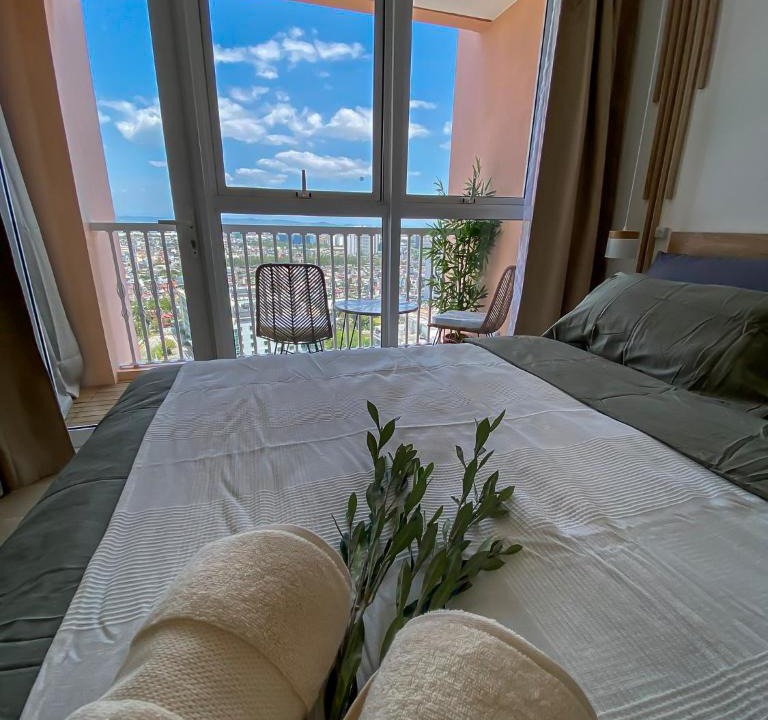 Pinagsama Apartment | nJoy! BOHO Luxury at Venice Grand Canal