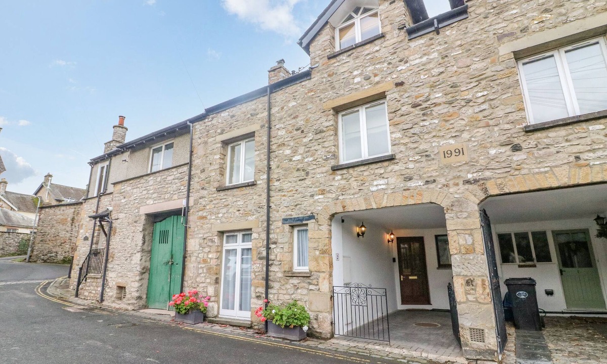 Kirkby Lonsdale Cottage | No. 2 The Mews