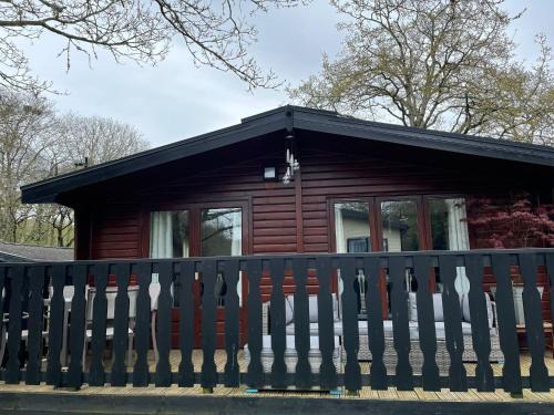Milford on Sea Cabin | No 4 Dane Park