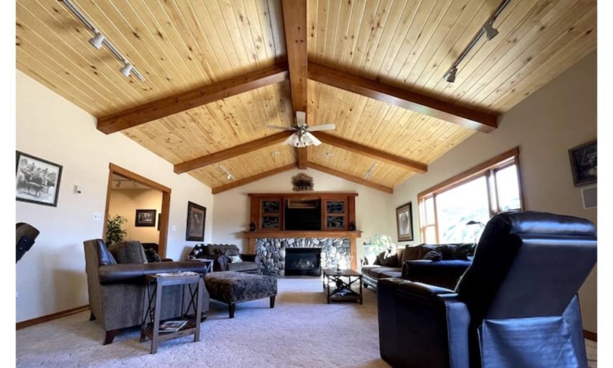 Hermosa House | NO CLEANING OR PET FEES. Magnificent Red Cliff/ Animas Valley Home 3 Bedrooms.