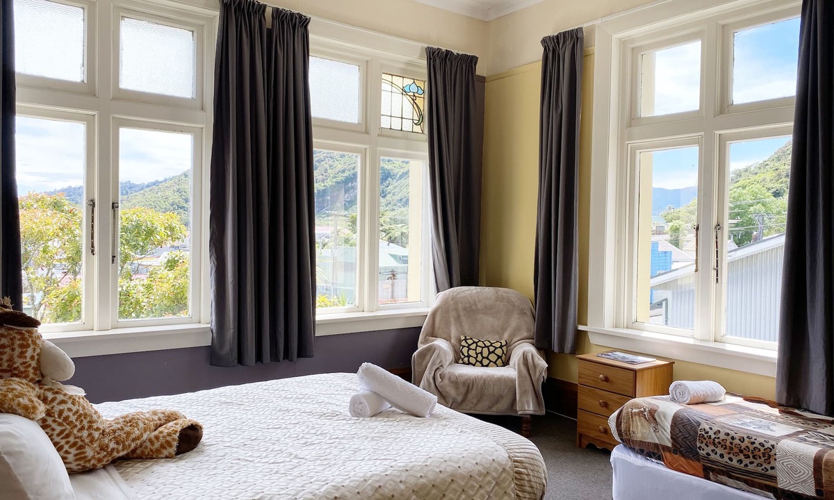 Greymouth Hostel | Noah's Ark Backpackers