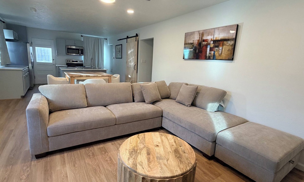 Nob Hill House | Nob Hill gem - remodeled 2 bd home with AC, garage ,near UNM,restaurants,culture