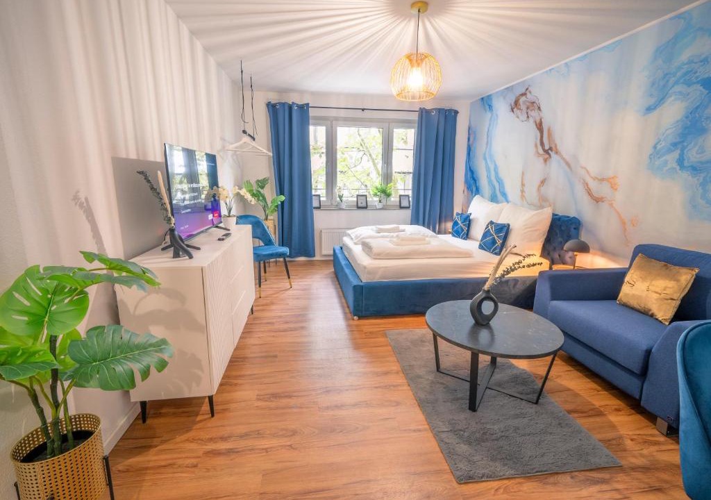 Schwetzingerstadt Apartment | Noble Studio - 1 Min to HBF