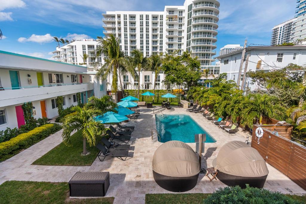 Central Beach Hotel | Nobleton Hotel