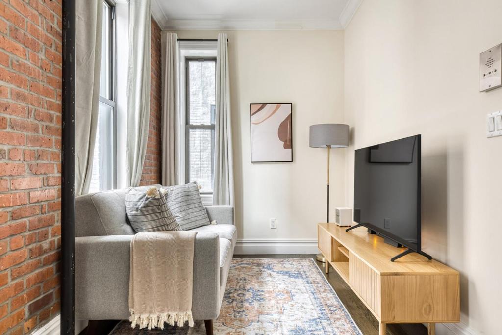 Nolita Apartment | Nolita 1br w wd nr New Museum NYC-1037