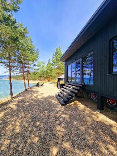 Hangu Other | Nomad Lake Cabins