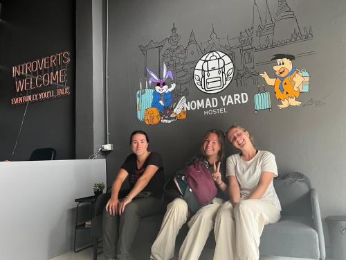 Wat Sam Phraya Hostel | Nomad Yard Hostel