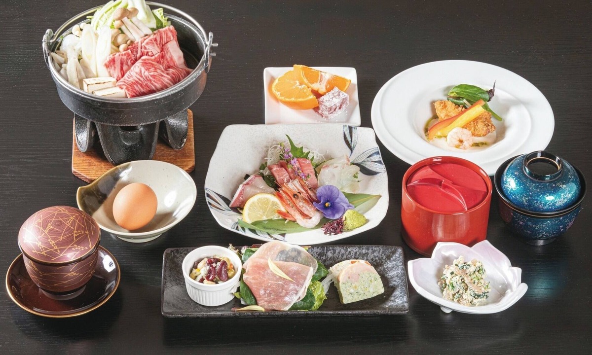 Miyazaki Hotel | Nonsmoking Special room JapaneseWestern style 4 people | 2 meals included Leave it to me/Miyazaki Miyazaki