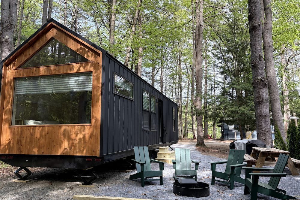 Corinth Cabin | Nordic-Inspired Tiny Cabin Near Lake George & Hudson River, New York